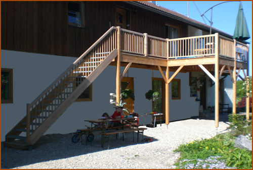 Balkon mit Außentreppe